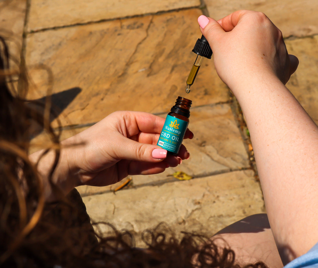 women taking 10% cbd oil uk